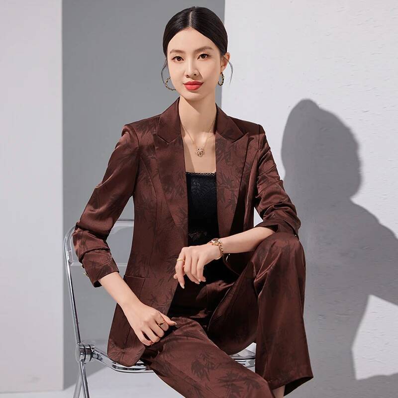 Tailleur pantalone formali in  - Women Formal Wear For Interview recensione e prezzo