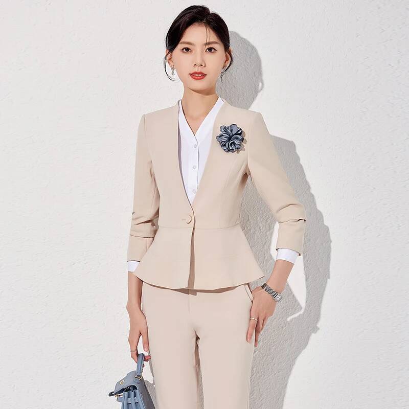 Stili uniformi formali Donna A - Women Formal Wear For Interview recensione e prezzo
