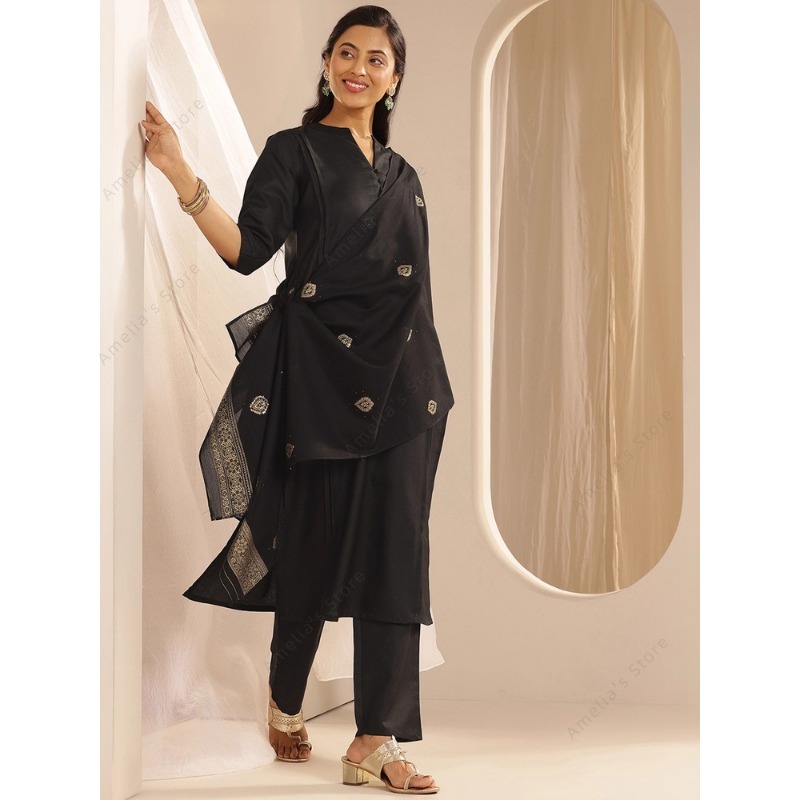 Completo Elegante Indiano da D - Women Formal Wear Indian recensione e prezzo